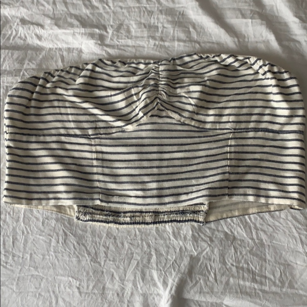 American Eagle crop top